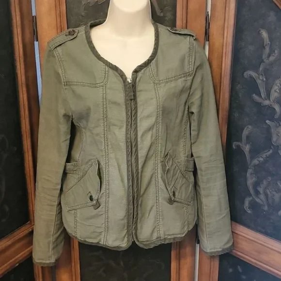 Anthropologie Lace embellished Jacket - Picture 4 of 10